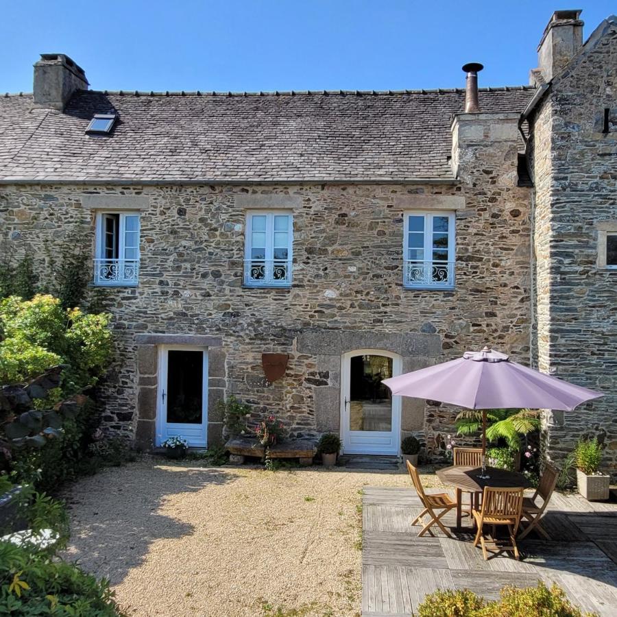 Gite De Charme Au Manoir Du Plessis-Quinquis Sainte-Seve Exteriör bild